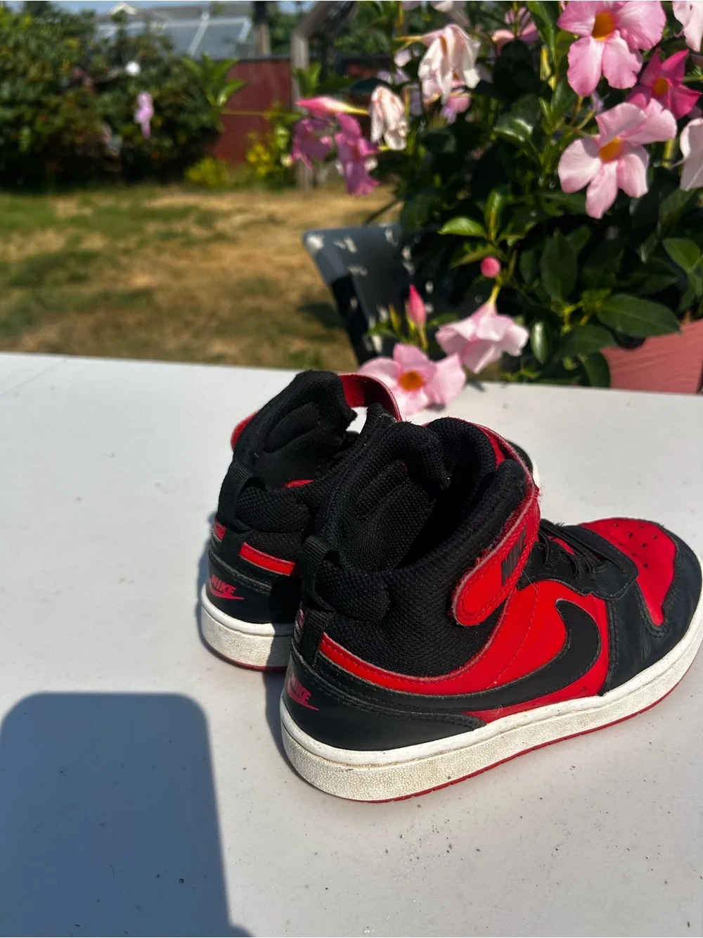 Nike court Mid2 Kids' Boy’s Red and Black High-Top Sneakers Size 1Y